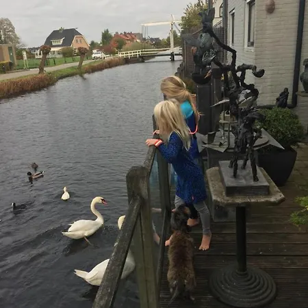 Art+bed And Breakfast ベッド・アンド・ブレックファスト 4*