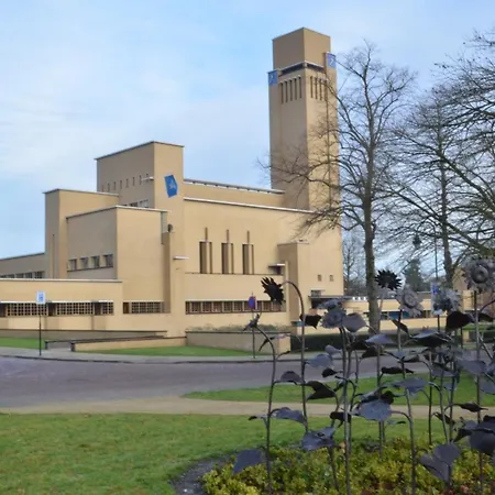 Art+bed And Breakfast