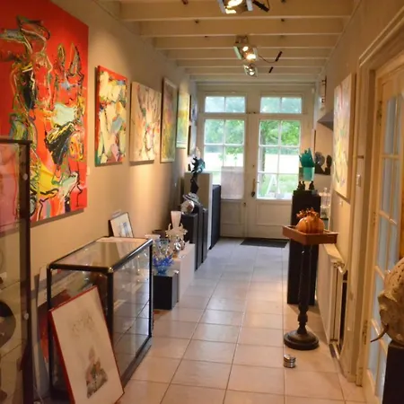 Art+bed And Breakfast * 's-Graveland