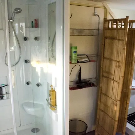 Art+bed And Breakfast 's-Graveland