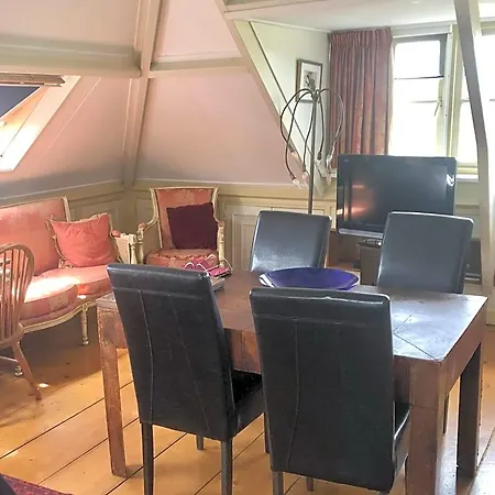 Art+bed And Breakfast Frühstückspension
