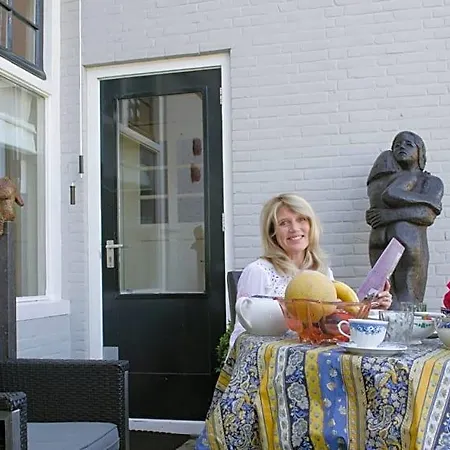 Art+bed And Breakfast 's-Graveland