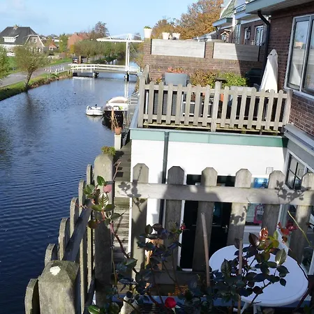 Art+bed And Breakfast