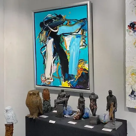 Art+bed And Breakfast