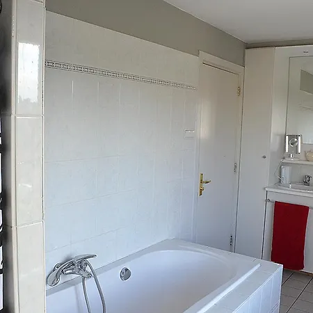 לינה וארוחת בוקר Art+bed And Breakfast 4*