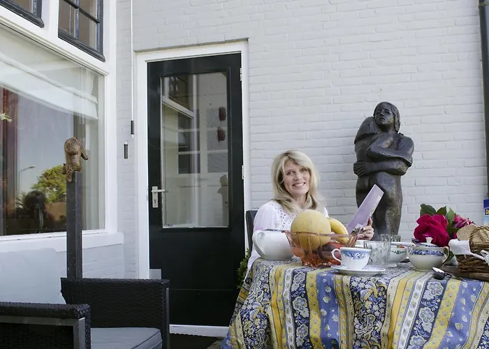 Art+bed And Breakfast 's-Graveland