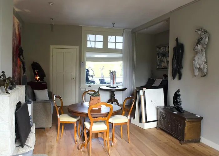 Art+bed And Breakfast Frühstückspension 4*